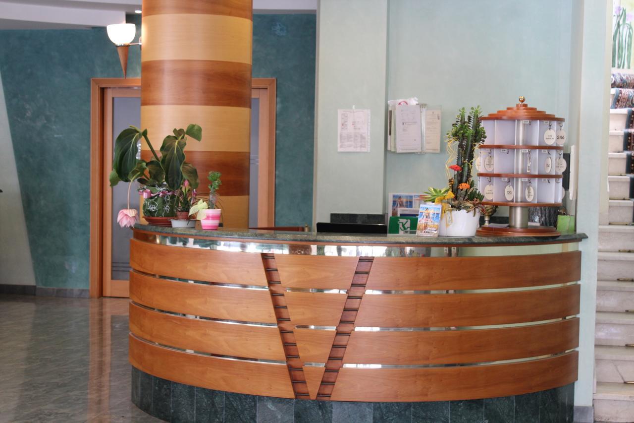 Hotel American Bellaria-Igea Marina Exterior foto
